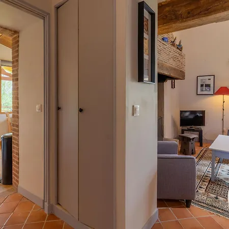 Hébergement de vacances Confortable 2 Avec Jardin, Animaux Admis, Wifi, Parking - Fr-1-622-80