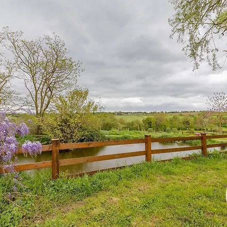 Confortable 2 Avec Jardin, Animaux Admis, Wifi, Parking - Fr-1-622-80 Hébergement de vacances Vihiers